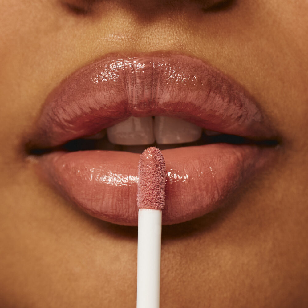 Luscious Lip Sheen Lip Gloss - Relish